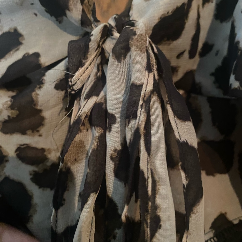 Leopard Romper - Picture 4 of 6